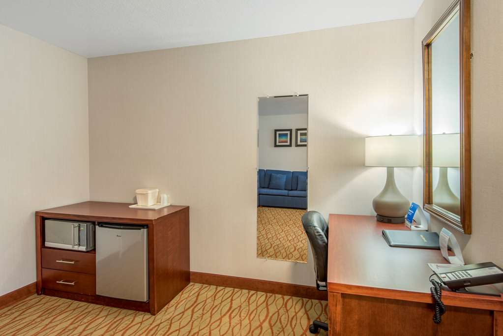 Comfort Inn Mount Shasta Area - photo 41