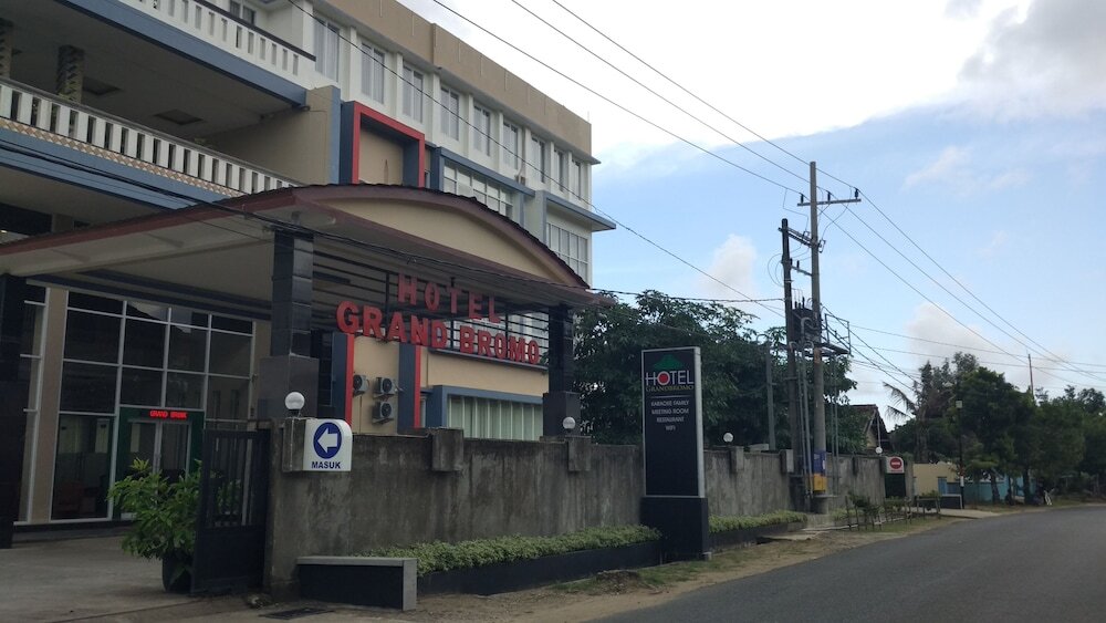 Oyo 807 Hotel Grand Bromo — hotel in Pacitan