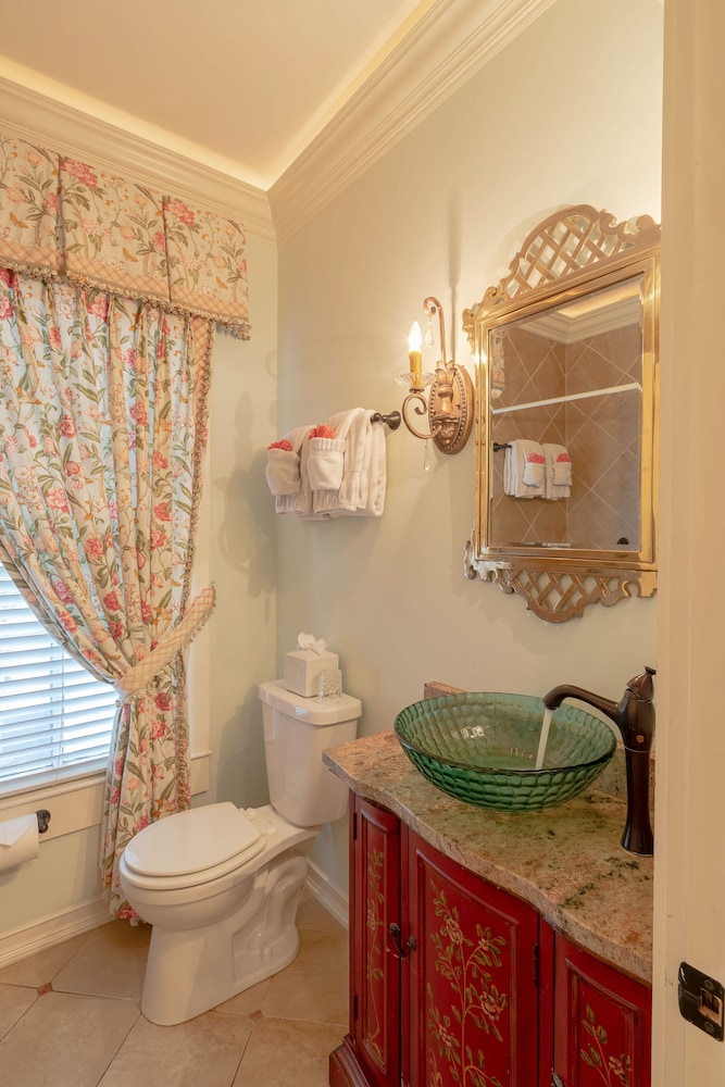 The Kenwood Inn - photo 48