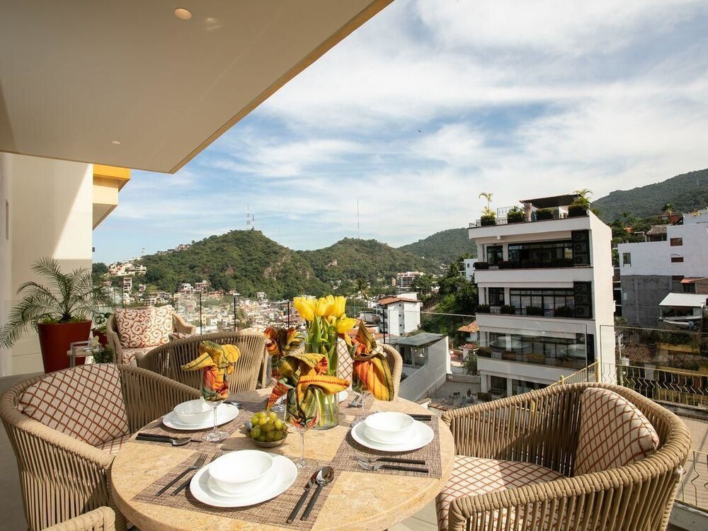 Brand New One Bedroom V estrella in Alta Vista old Town Gorgeous Roof — 4-Star Luxury Hotel in Puerto Vallarta, Mexico