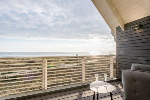 Hafen27List Haus 8 — 4-Star Luxury Hotel in List, Germany