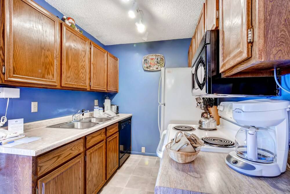 Ski Inn Condominiums by Resort Lodging Company - photo 39