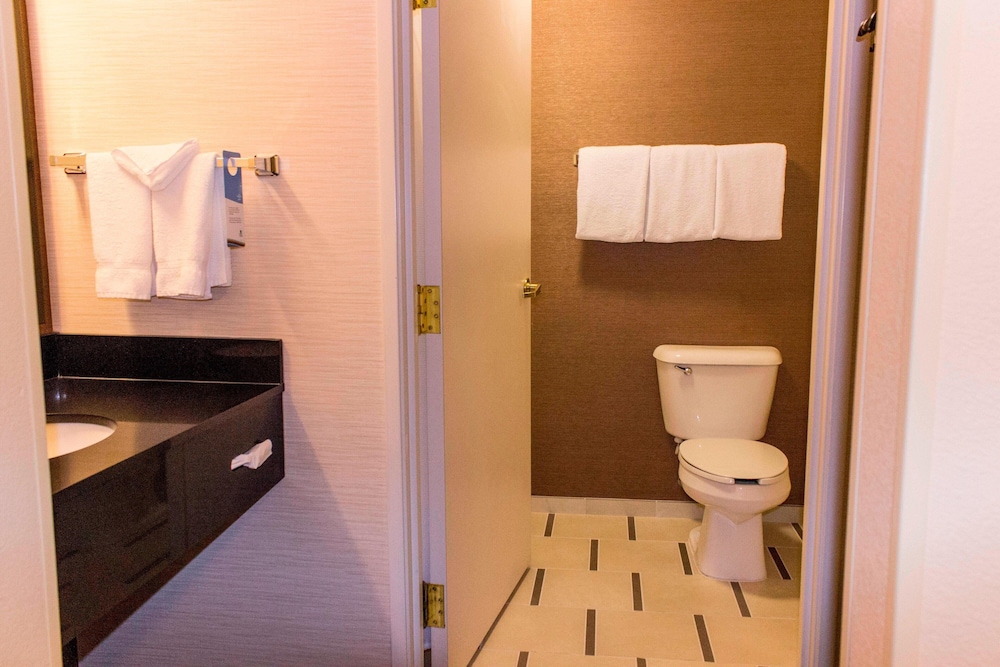 Fairfield Inn Kansas City Downtown Union Hill by Marriott - photo 11