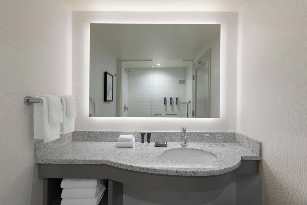 Renaissance Boston Seaport District - photo 55