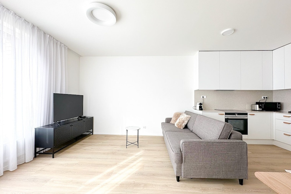 Bright 2BR 7th floor Balcony Free Parking by Gravity Prague — 4-Star Luxury Hotel in Prague, Czech Republic
