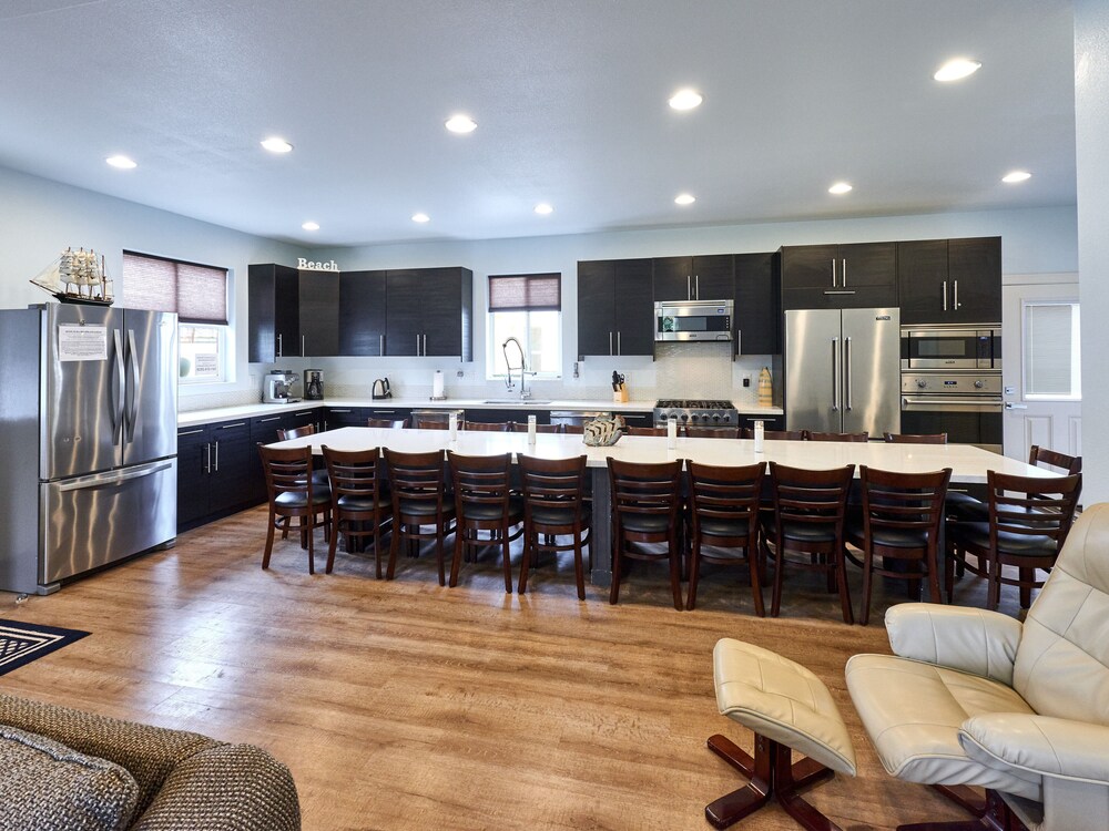 Surfer's Beach Retreat - photo 16
