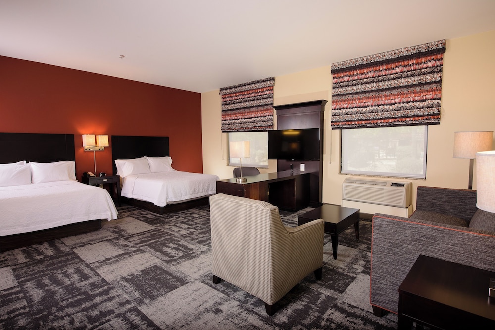 Hampton Inn & Suites Phoenix Chandler Fashion Center AZ - photo 14