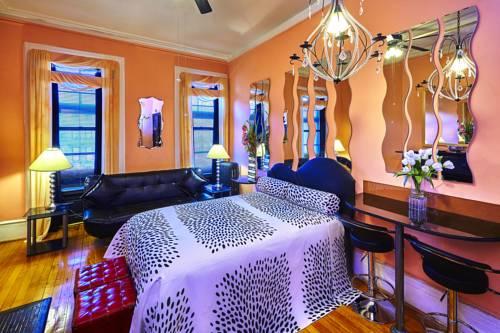 The International Cozy Inn - photo 11