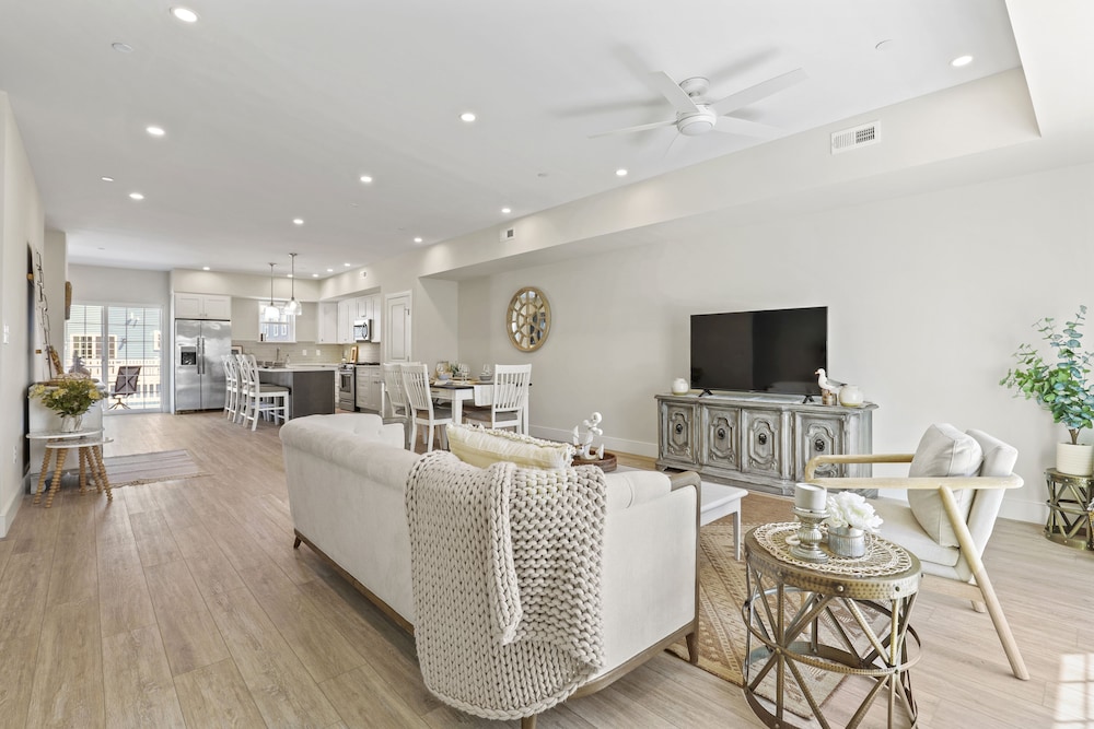 Seaport Oasis - photo 31