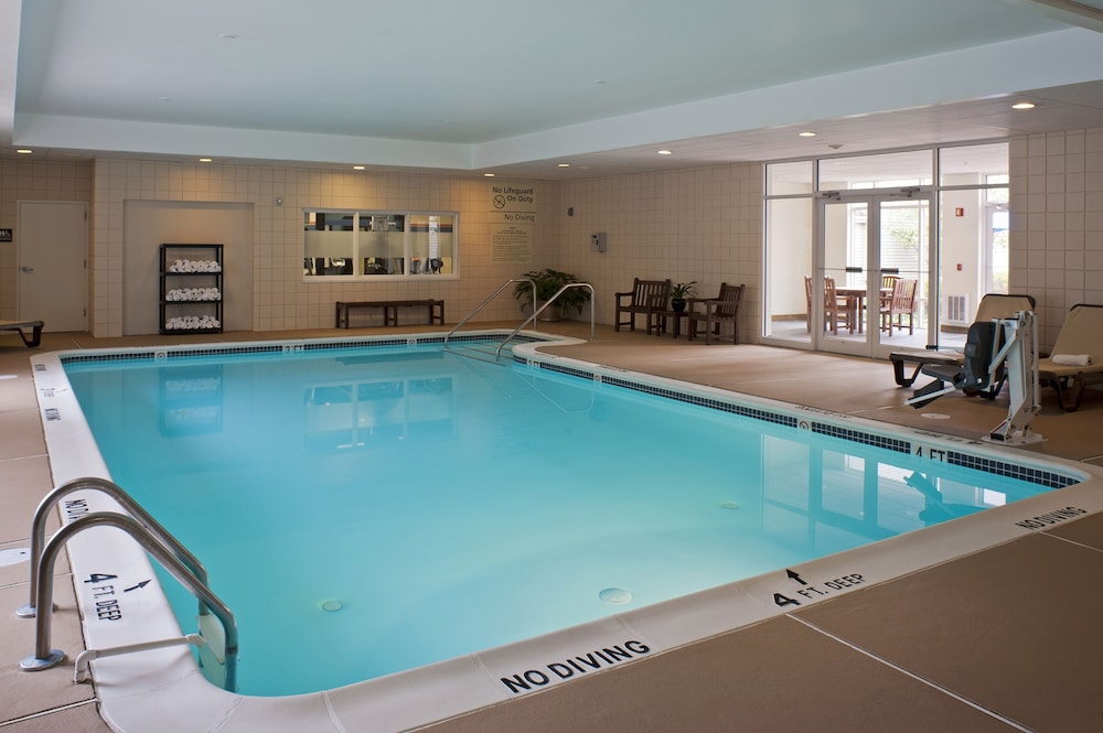 Hampton Inn & Suites Bethlehem - photo 30