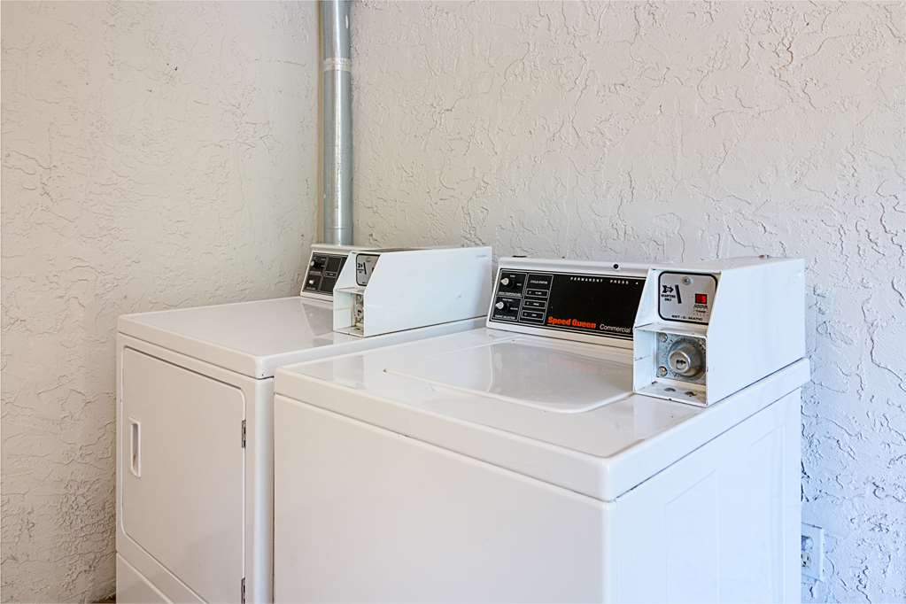 Motel 6 Tampa FL Fairgrounds - photo 28