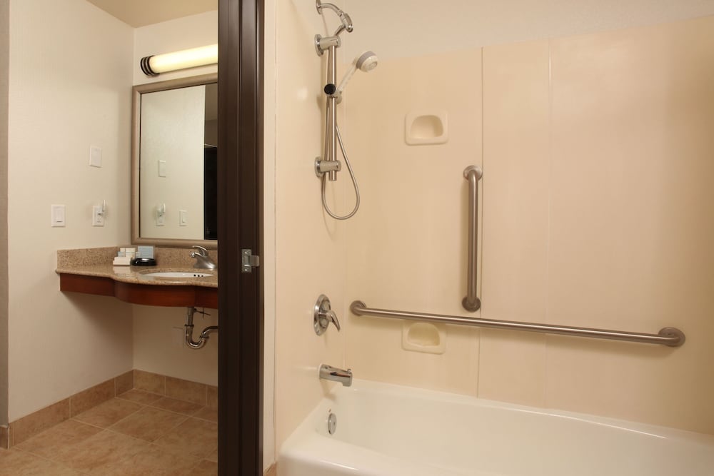 Hampton Inn Kalispell - photo 52