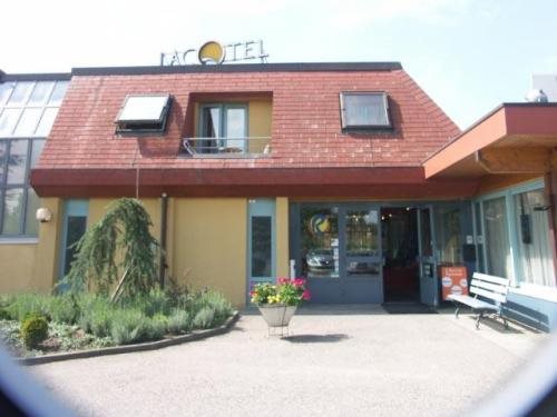 Hotel Lacotel — Avenches