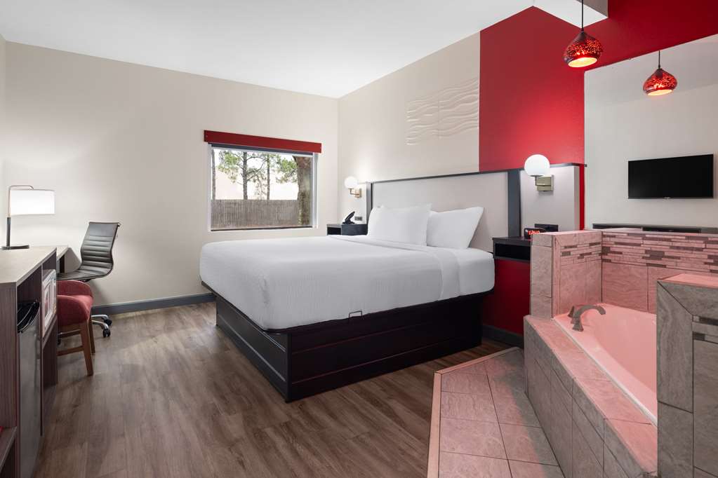 Ramada by Wyndham Locust Grove - photo 18