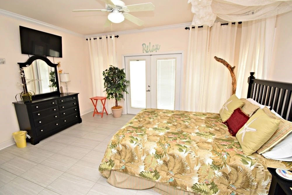 Spinnaker Pointe 1B by RedAwning - photo 16
