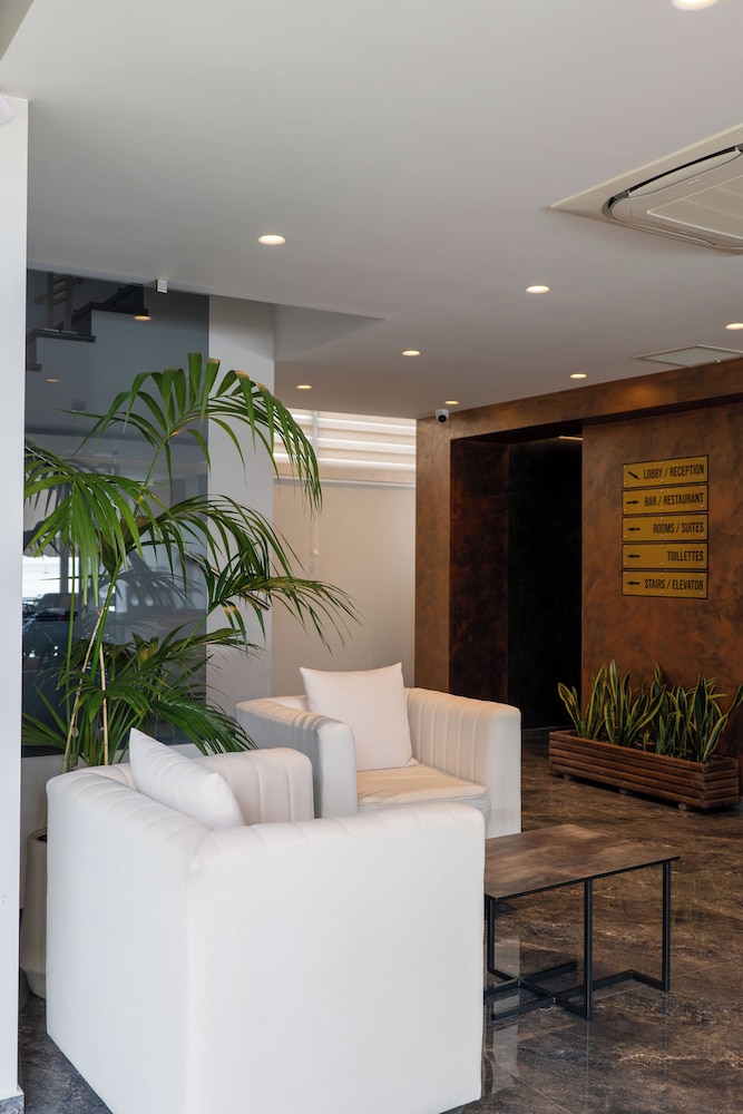 Hotel Teuta - last minute hotel in Sarande