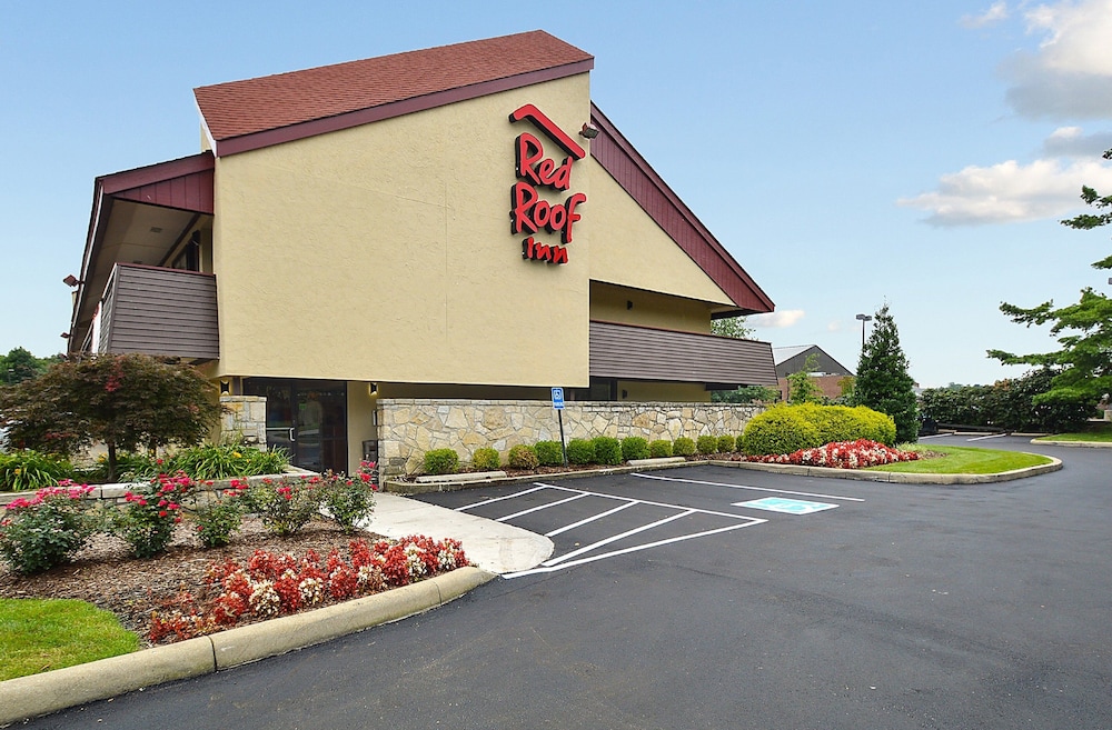 Red Roof Inn Louisville East Hurstbourne - featured photo