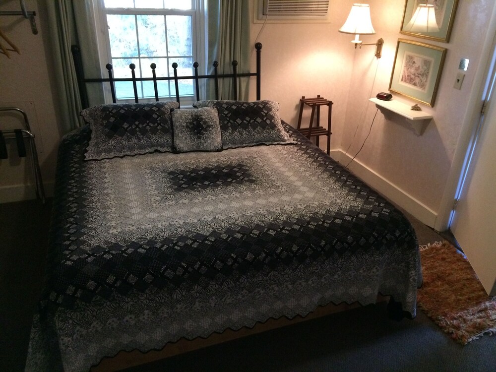 The Landmark Inn - photo 5