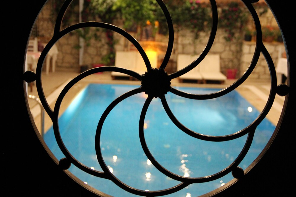 Begonvil Otel Alacati - last minute hotel in Cesme