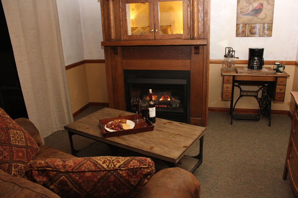 Adobe Village Inn - photo 32