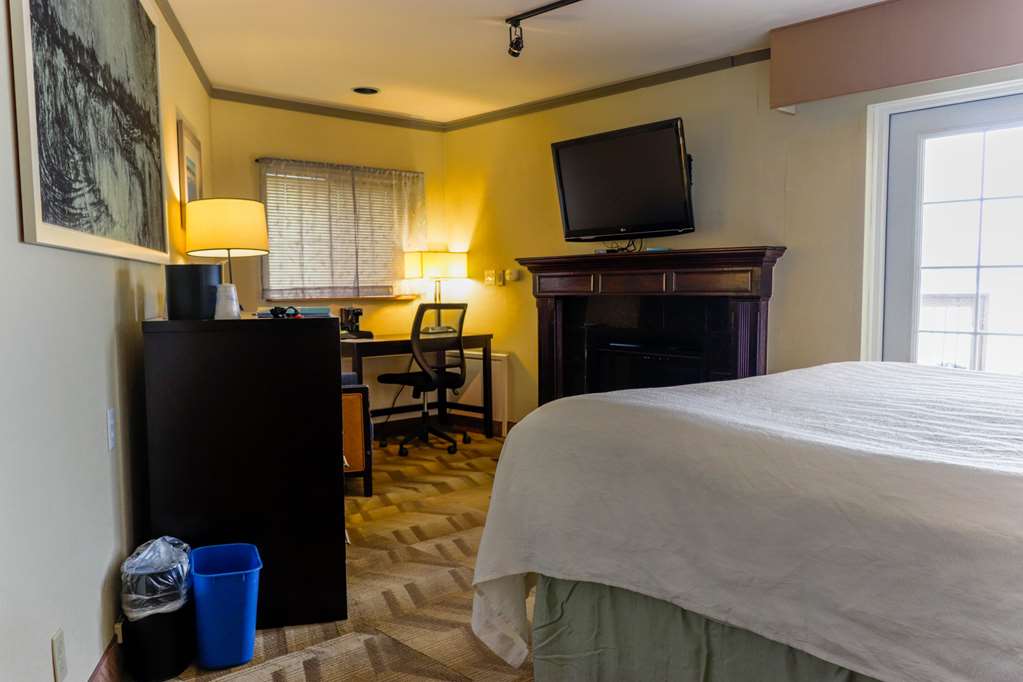 Best Western Plus Silverdale Beach Hotel - photo 21