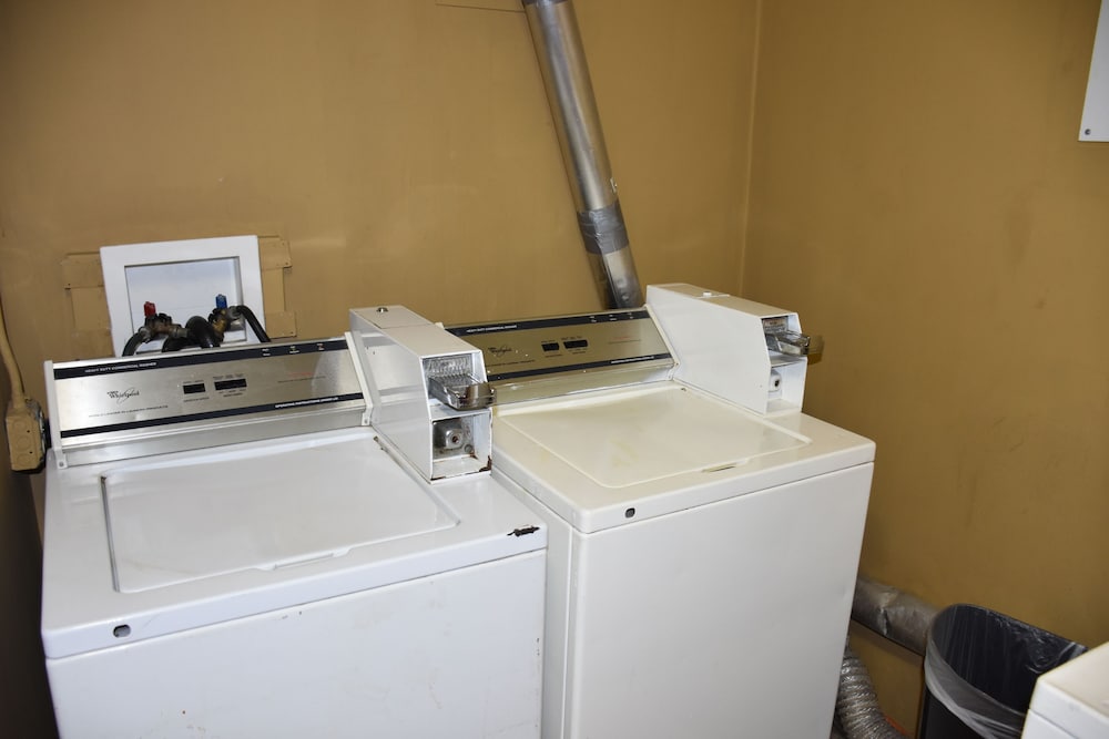 Super 8 by Wyndham Tifton - photo 38