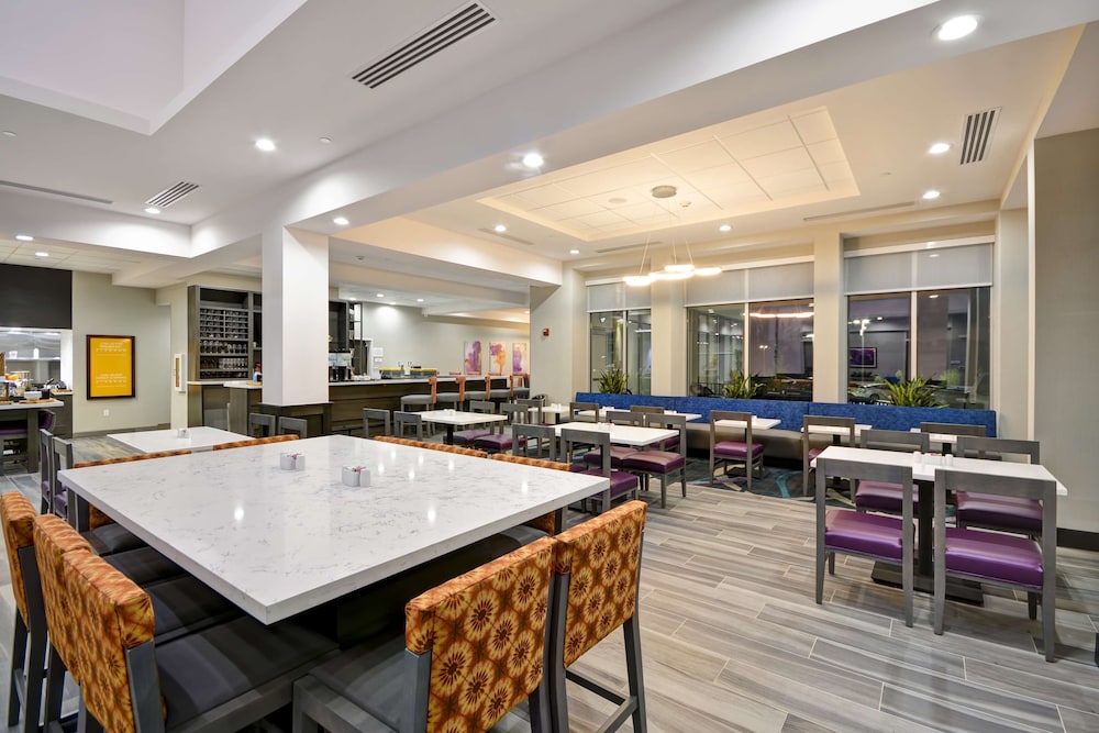 Hilton Garden Inn Tulsa Broken Arrow - photo 26