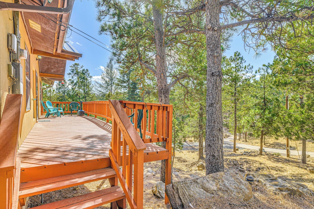 Quiet Ruidoso Getaway About 18 Mi To Ski Apache in Ruidoso, United States