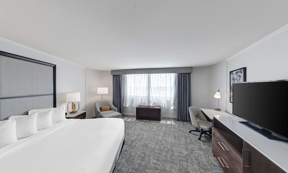 Hilton Chicago Oak Lawn - photo 54
