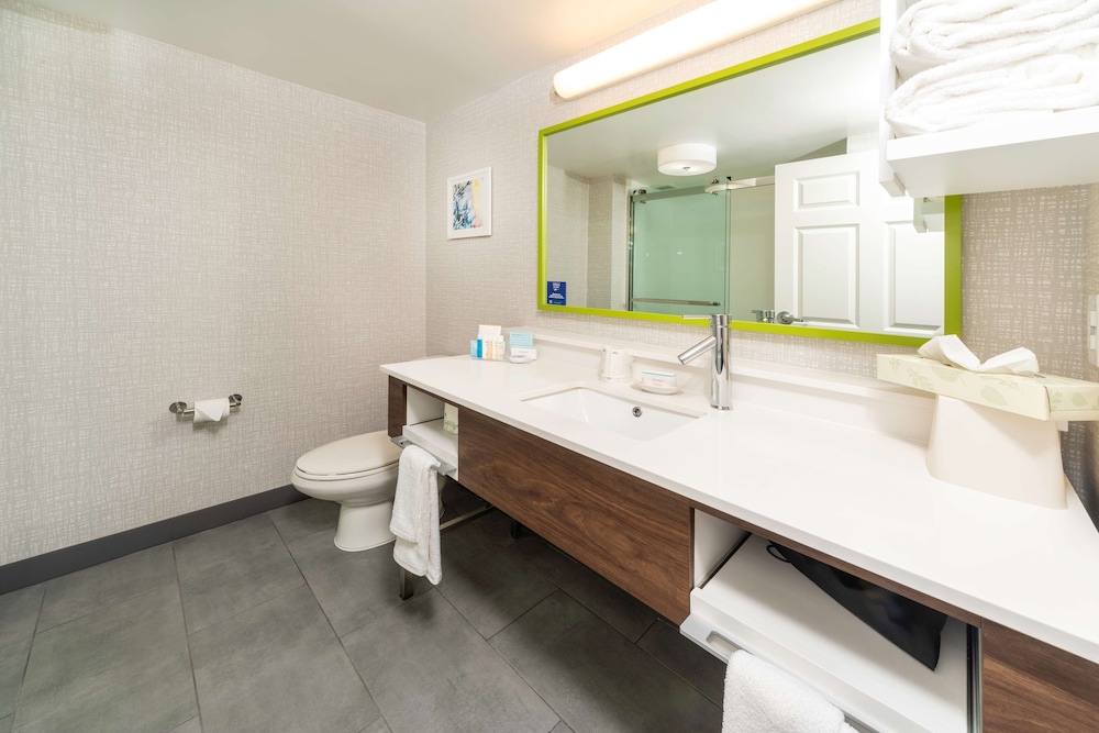 Hampton Inn Swedesboro Philadelphia - photo 35