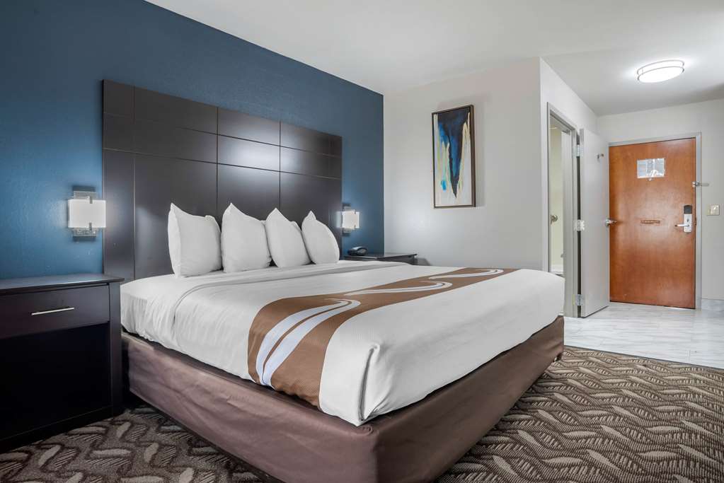 Quality Suites Baton Rouge East Denham Springs - photo 36
