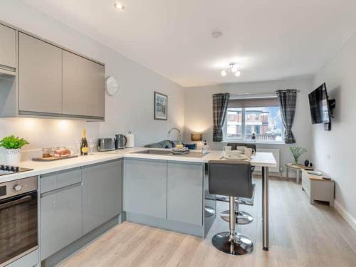 Madeline’s View a smart and modern 1 bed property with the bonus of a large driveway parking area in Whitby, United Kingdom