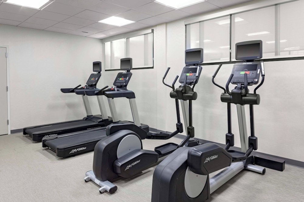 SpringHill Suites by Marriott Kansas City Plaza - photo 14