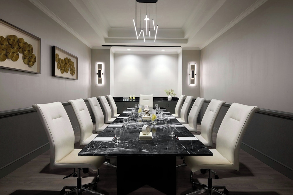 Marriott Denver Airport at Gateway Park - photo 41