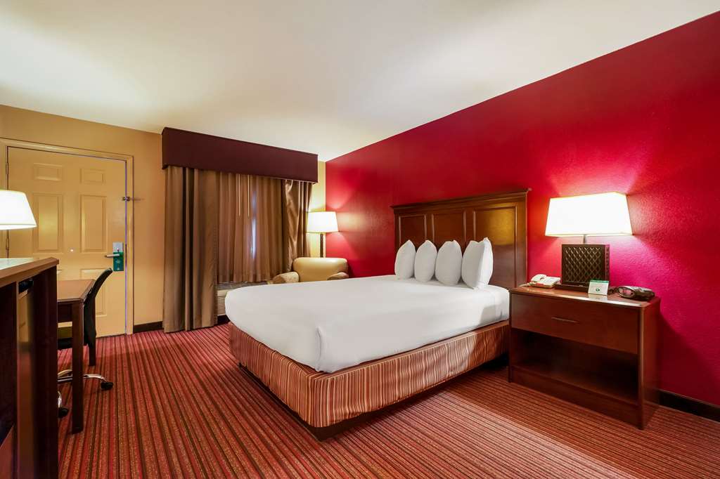 Quality Inn & Suites West Helena - photo 8