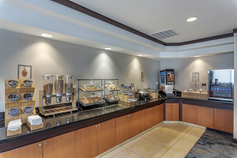 Country Inn & Suites by Radisson Pensacola West FL - photo 22
