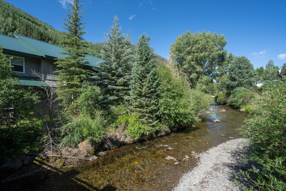 Mountainside Inn 107 by Alpine Lodging Telluride — Telluride — photo 5