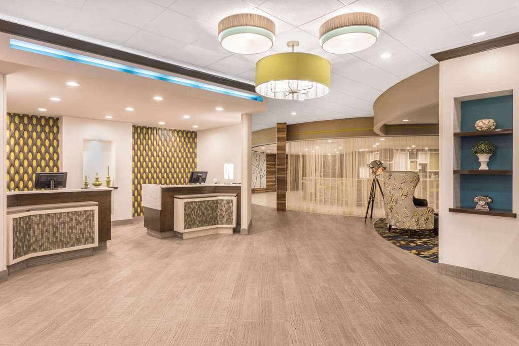 Wyndham Garden Summerville - photo 3