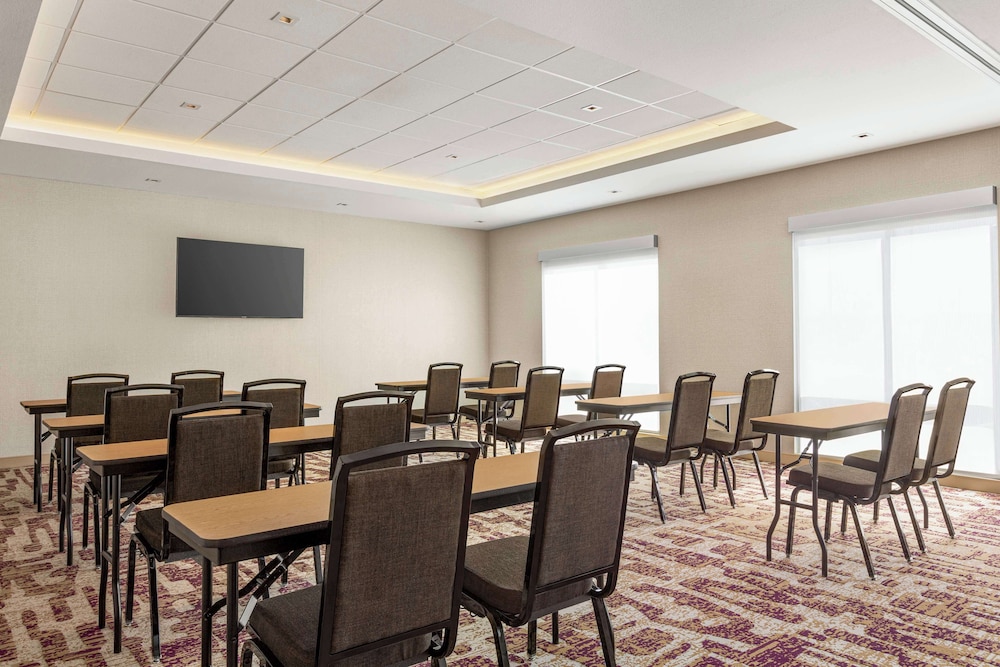 Hampton Inn by Hilton Stockton - photo 34