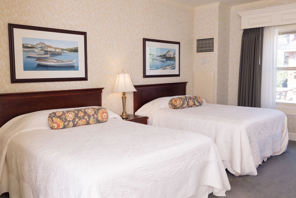 Fairhaven Village Inn - photo 25