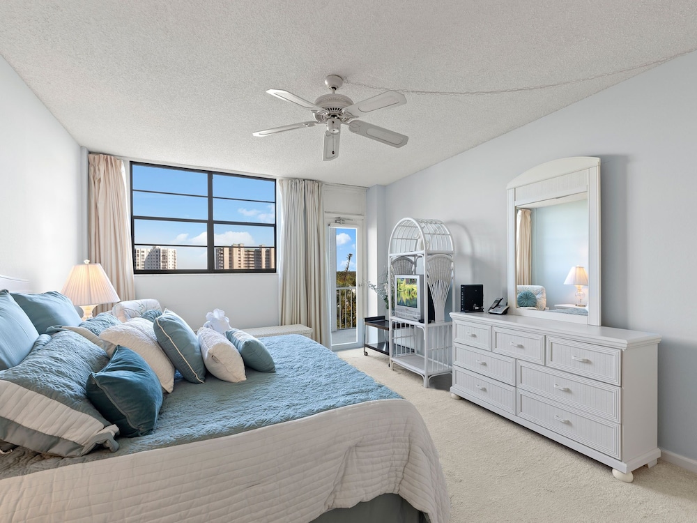 Marina Towers 406 - photo 2