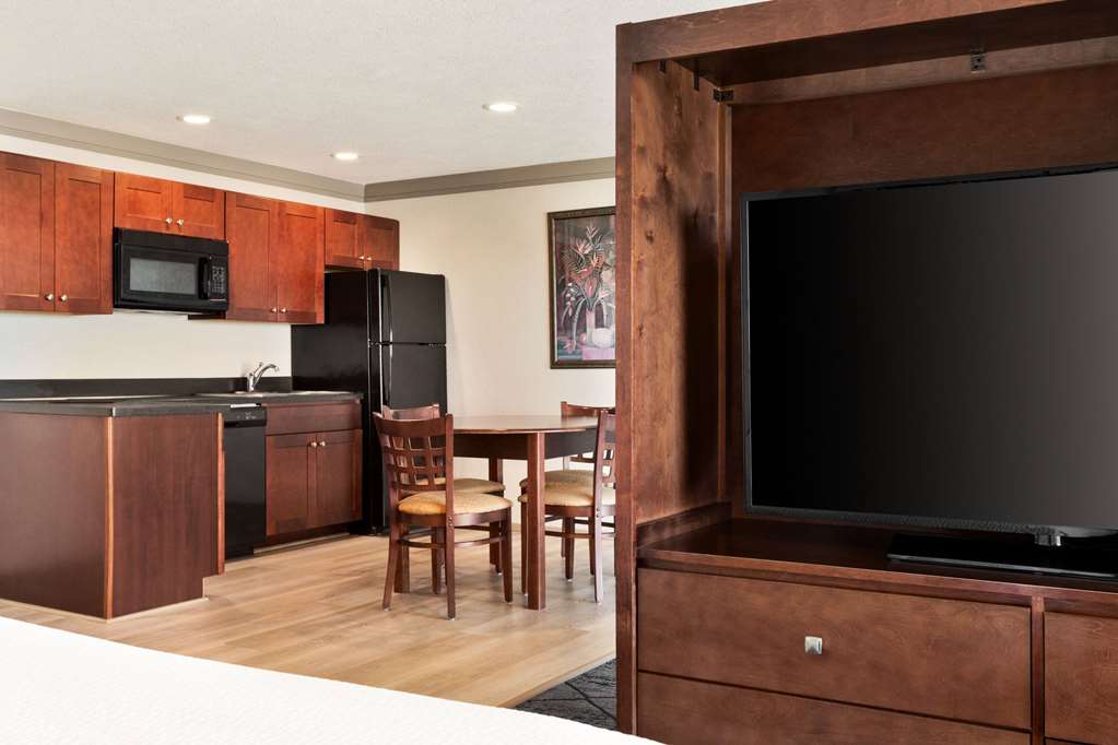 Days Inn by Wyndham Ocean City Oceanfront - photo 61