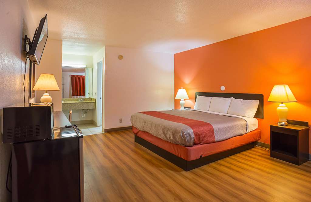 Motel 6 Brinkley AR - photo 5