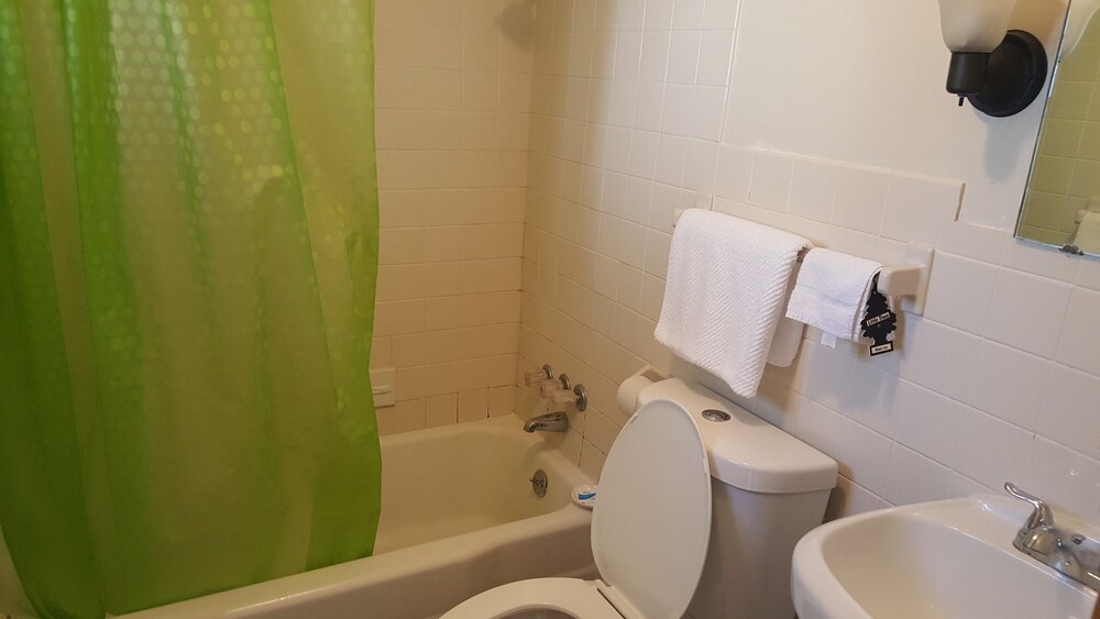 In Town Inn - photo 23