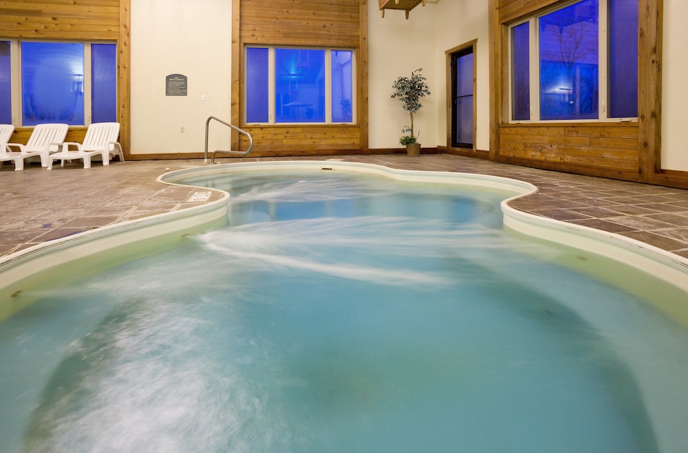 Holiday Inn Express Munising Lakeview by IHG - photo 25
