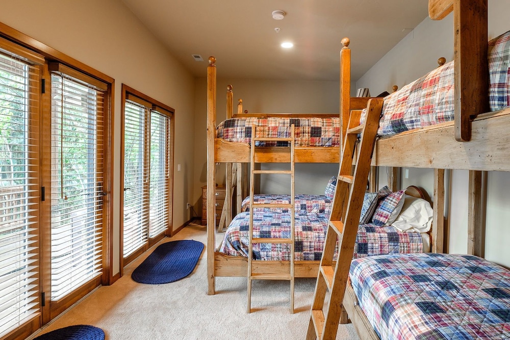 3390 Sun Ridge Dr - photo 6