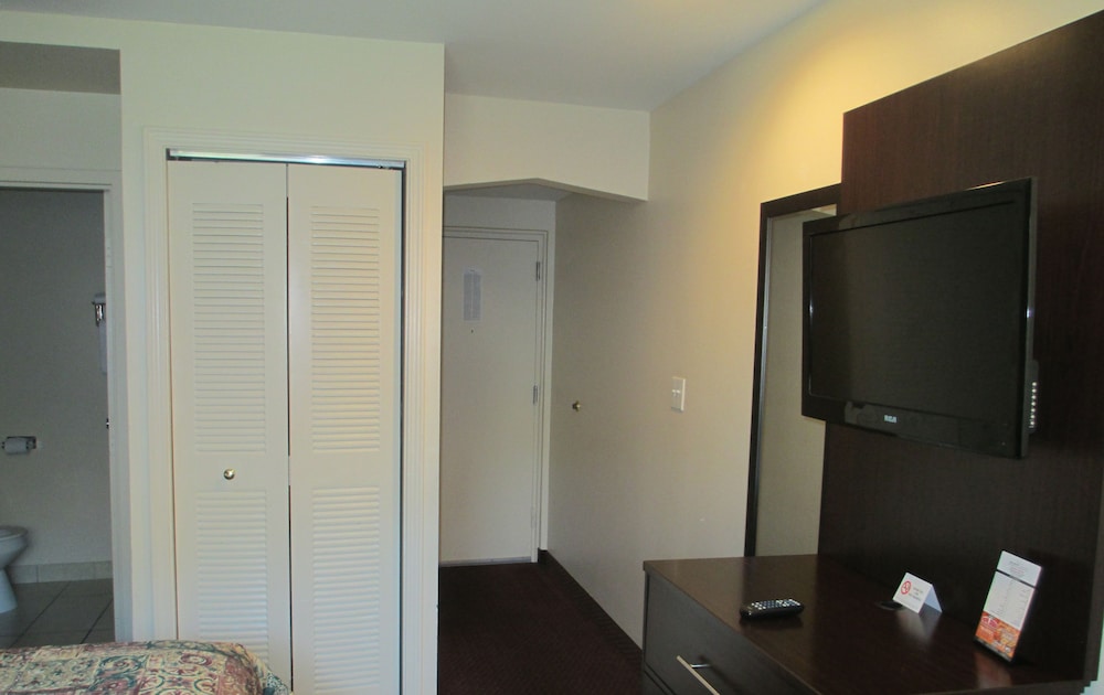 Regal Inn Chicago O'Hare Airport - photo 28