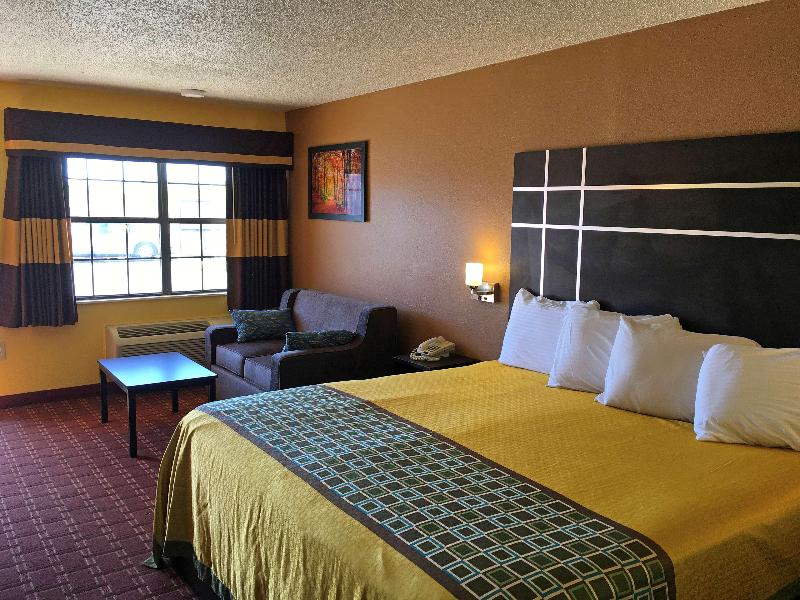 Rodeway Inn Canton - photo 11