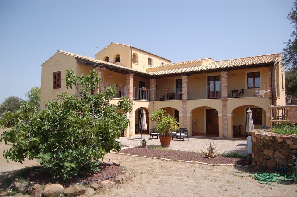 La Vecchia Fornace — hotel in Sant'anna Arresi