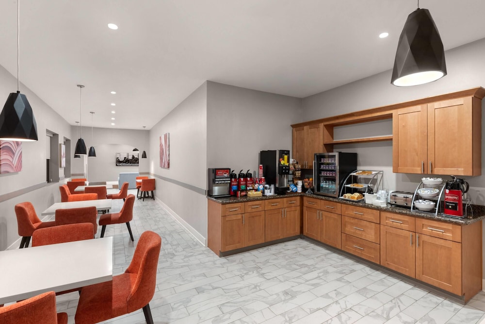 Ramada By Wyndham Kenner New Orleans Airport South - photo 40